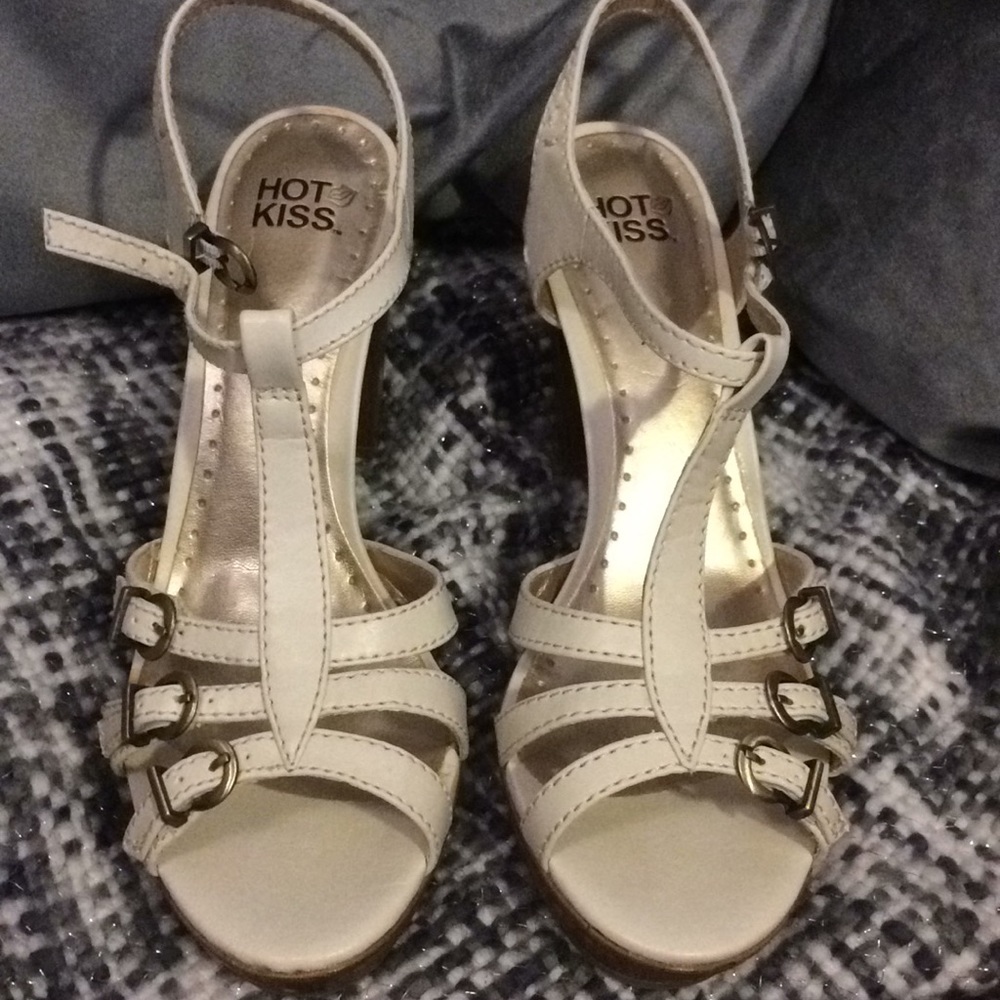 CLOSET CLEAR OUT!!! Hot kiss white wedge sandals